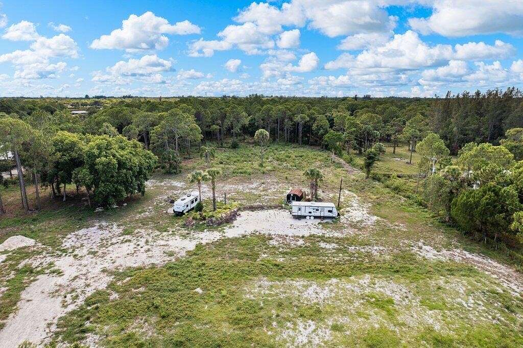 10 Acres of Residential Land for Sale in Loxahatchee Groves, Florida