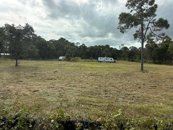 10 Acres of Land for Sale in Loxahatchee Groves, Florida