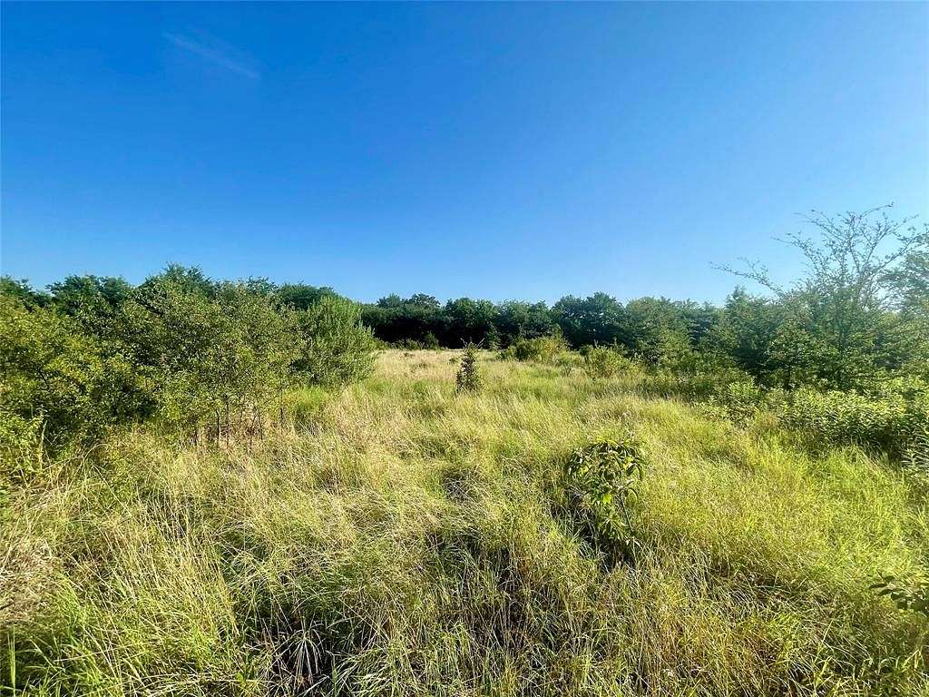 18.5 Acres of Land for Sale in Como, Texas