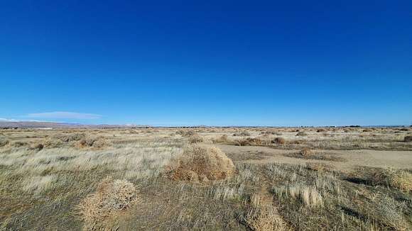 2.512 Acres of Residential Land for Sale in Lancaster, California