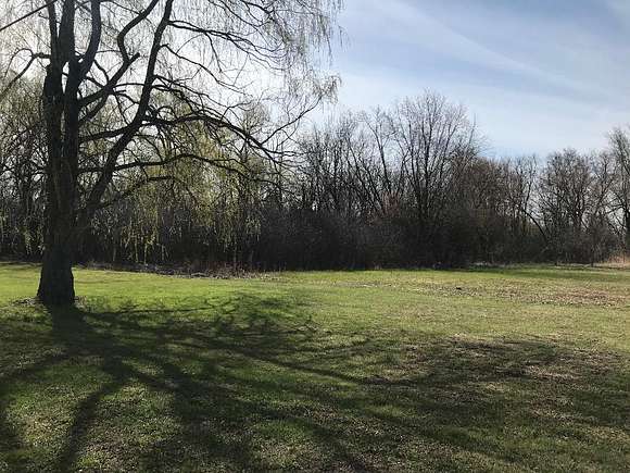 1.2 Acres of Residential Land for Sale in Antioch, Illinois
