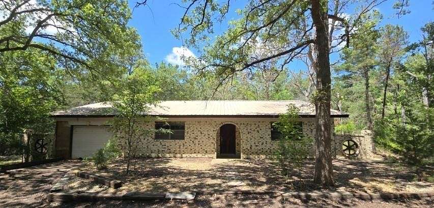 2.221 Acres of Residential Land with Home for Sale in Quinlan, Texas