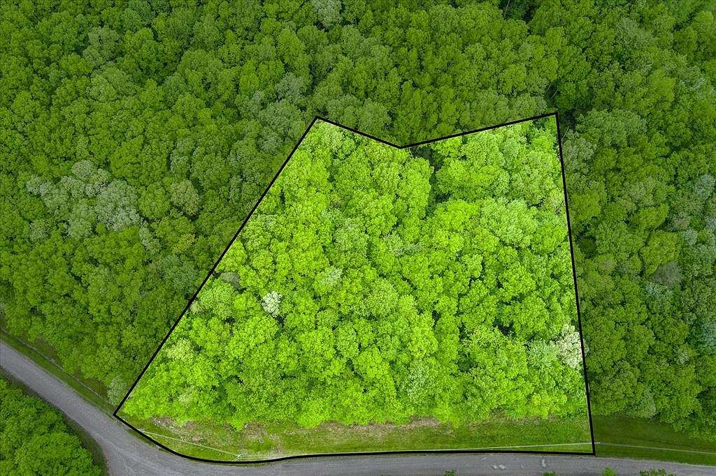 1.6 Acres of Residential Land for Sale in Monterey, Tennessee