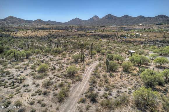 4.7 Acres of Residential Land for Sale in Cave Creek, Arizona