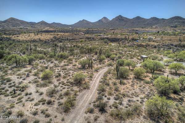 4.7 Acres of Residential Land for Sale in Cave Creek, Arizona