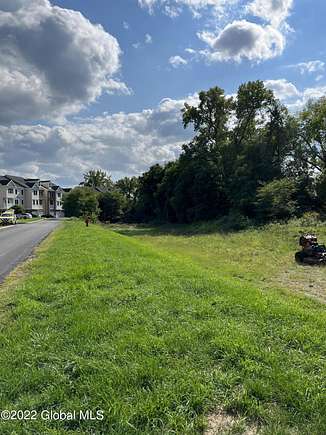 0.25 Acres of Land for Sale in Cohoes, New York