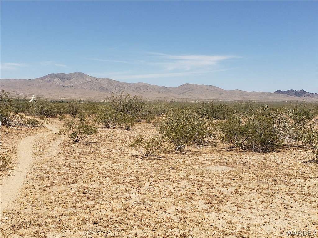 11.2 Acres of Land for Sale in Dolan Springs, Arizona