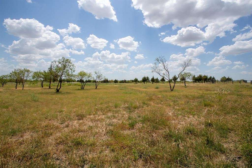 6.5 Acres of Residential Land for Sale in Royse City, Texas
