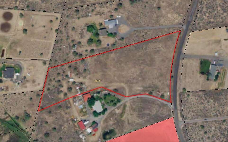 5 Acres of Residential Land for Sale in Powell Butte, Oregon