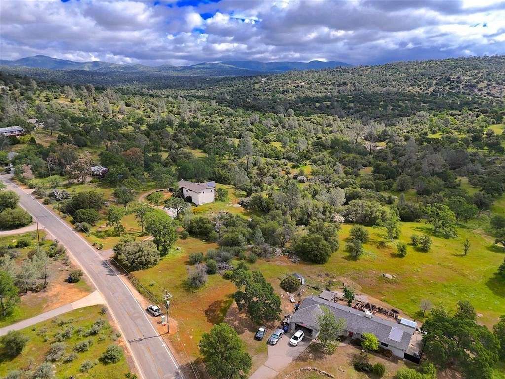 1.15 Acres of Residential Land for Sale in Coarsegold, California