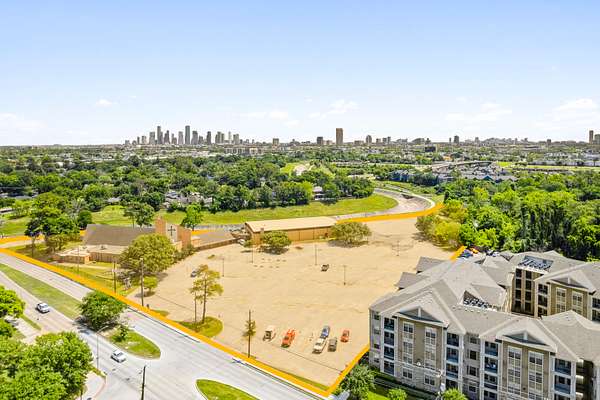 7.86 Acres of Residential Land for Sale in Houston, Texas