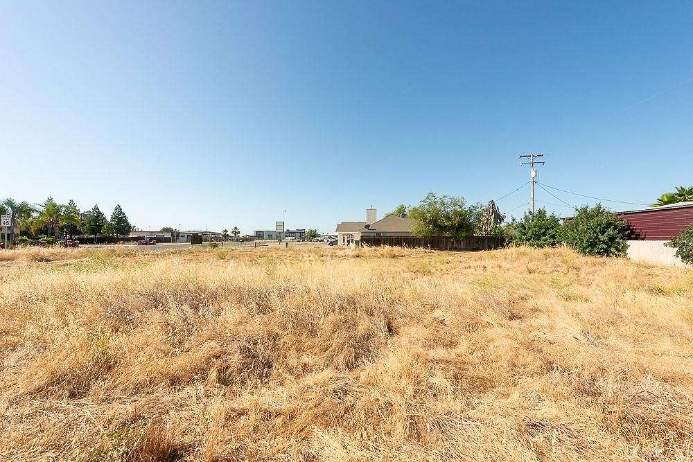 0.33 Acres of Commercial Land for Sale in Madera, California