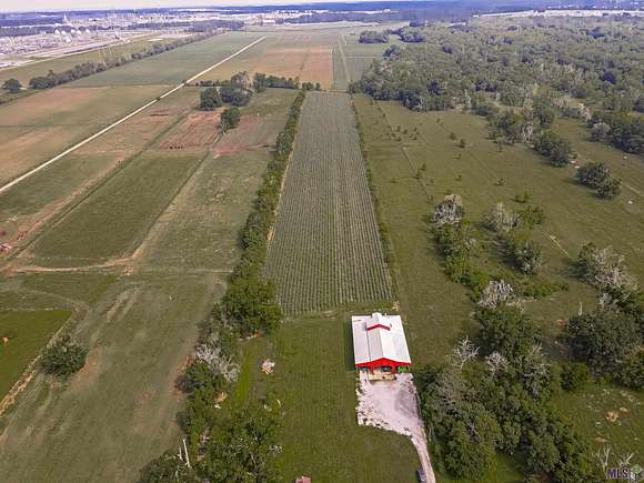 16.49 Acres of Land with Home for Sale in Plaquemine, Louisiana