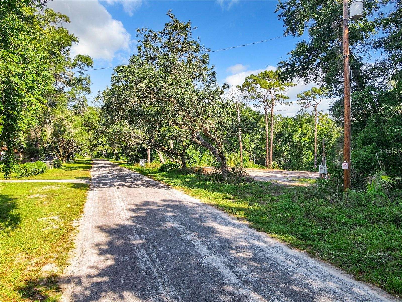 0.92 Acres of Land for Sale in DeLand, Florida