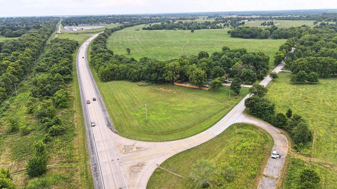 1.1 Acres of Land for Sale in Willard, Missouri