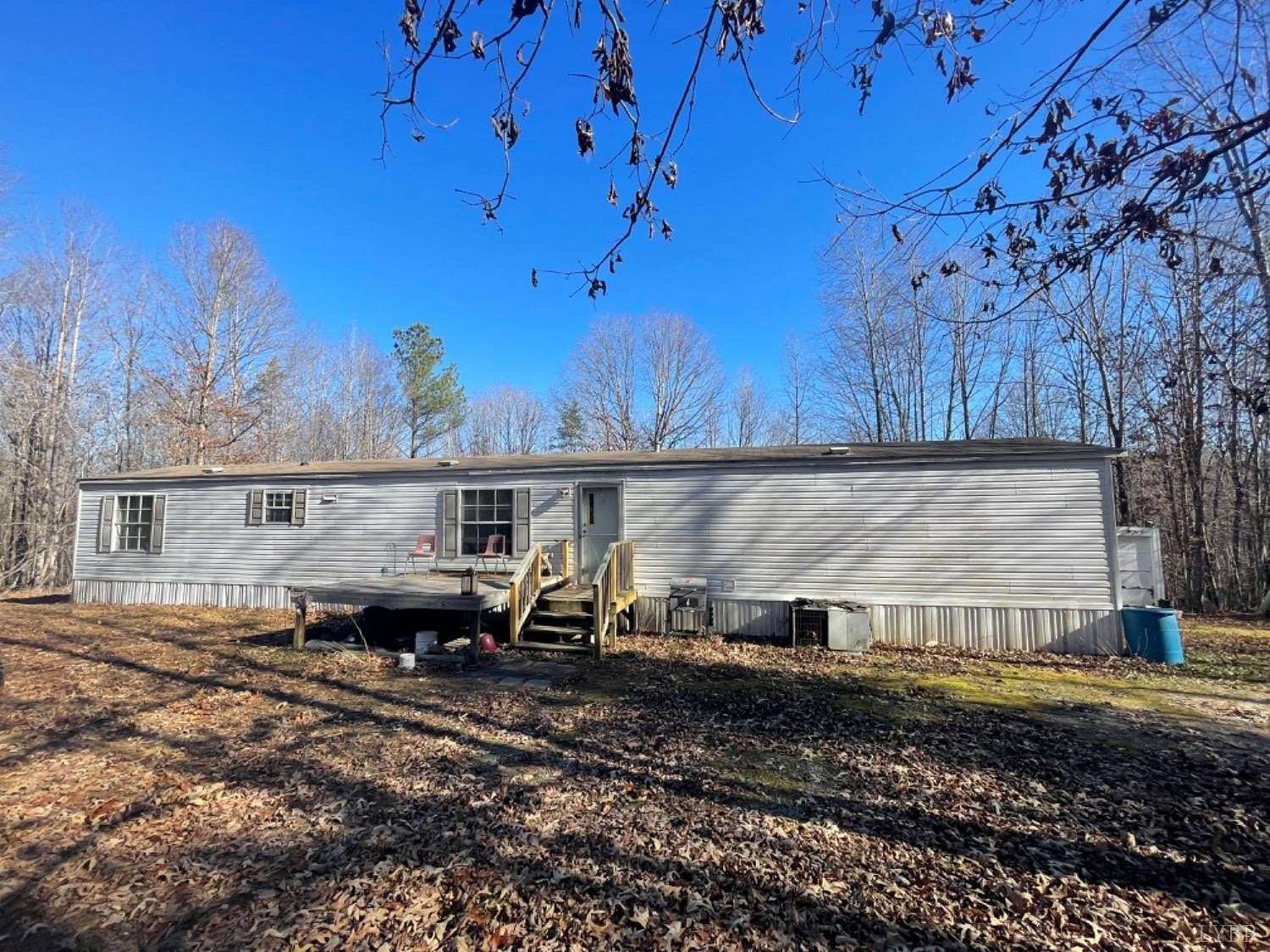 20.2 Acres of Recreational Land with Home for Sale in Nathalie, Virginia