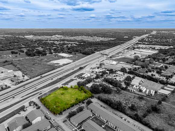 1.1 Acres of Commercial Land for Lease in Dallas, Texas