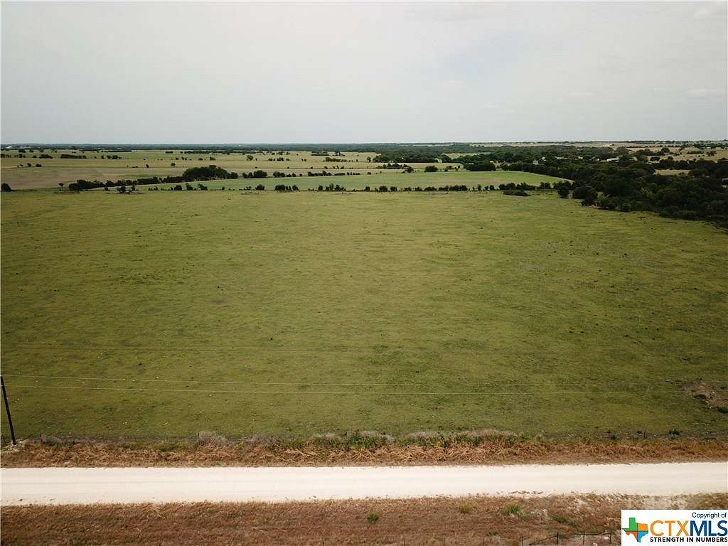 10.13 Acres of Land for Sale in Gatesville, Texas