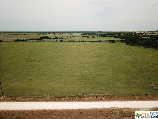10.1 Acres of Land for Sale in Gatesville, Texas