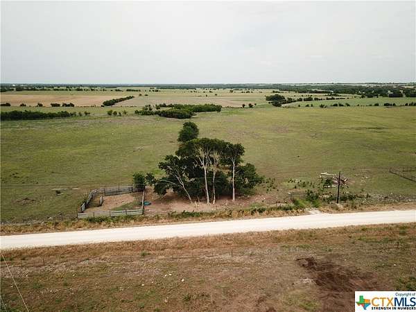 10.1 Acres of Land for Sale in Gatesville, Texas
