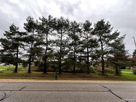 3.48 Acres of Residential Land for Sale in Flint, Michigan