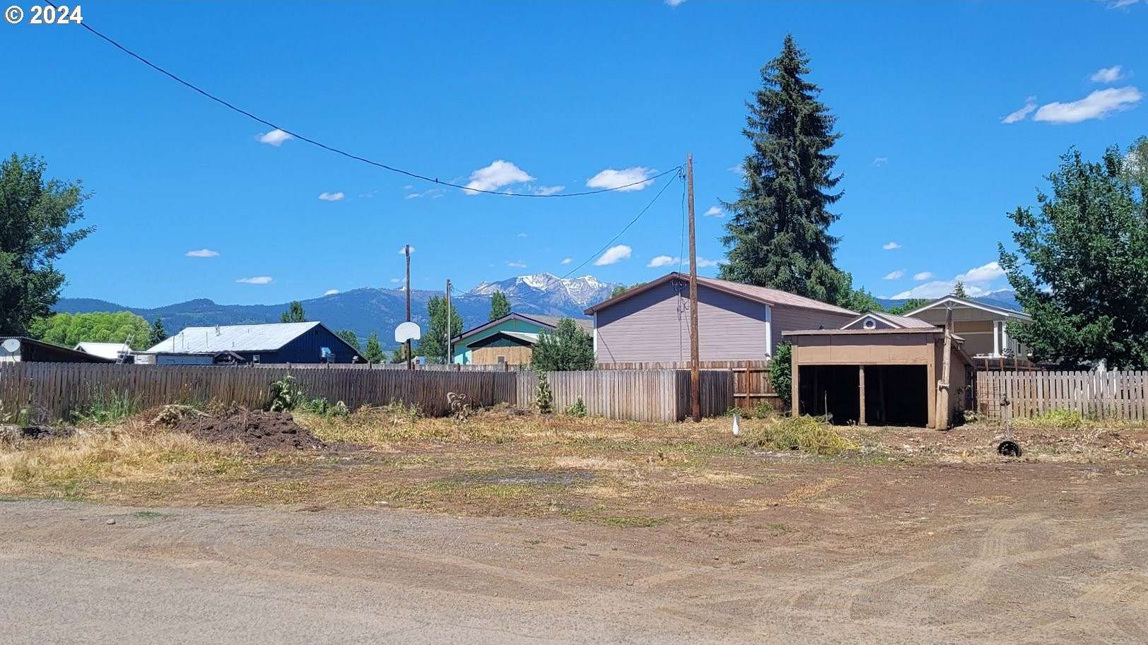 0.24 Acres of Residential Land for Sale in Halfway, Oregon