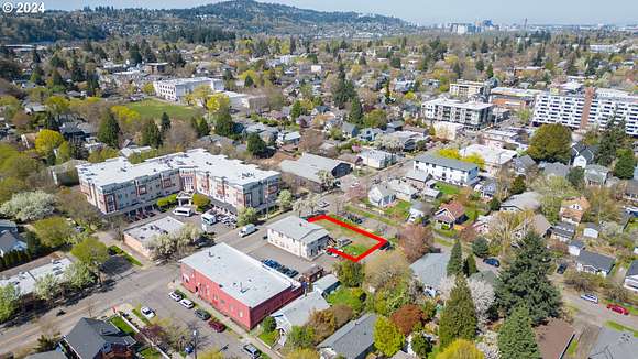 0.11 Acres of Commercial Land for Sale in Portland, Oregon