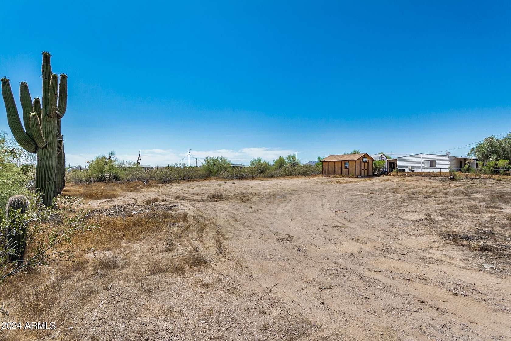 1.25 Acres of Land for Sale in Apache Junction, Arizona