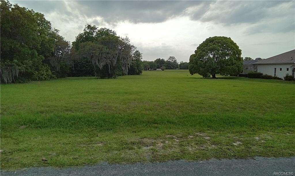 0.97 Acres of Land for Sale in Inverness, Florida