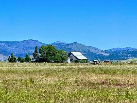 2.54 Acres of Residential Land with Home for Sale in Lakeview, Oregon