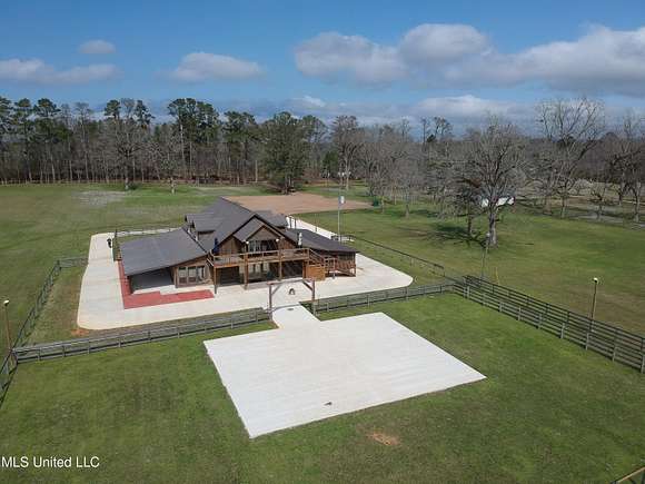 40 Acres of Recreational Land with Home for Sale in Lake, Mississippi