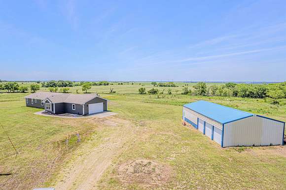 24.29 Acres of Land with Home for Sale in Junction City, Kansas