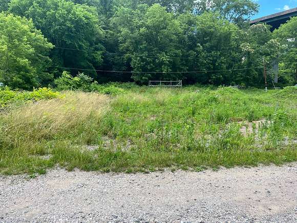 0.09 Acres of Land for Auction in Winifrede, West Virginia