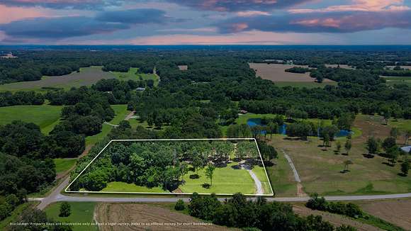 5 Acres of Land for Sale in Humboldt, Tennessee