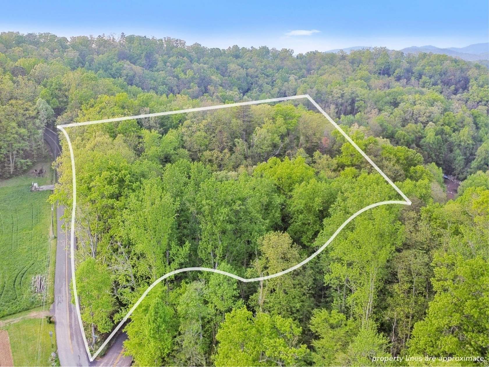 7 Acres of Residential Land for Sale in Sevierville, Tennessee