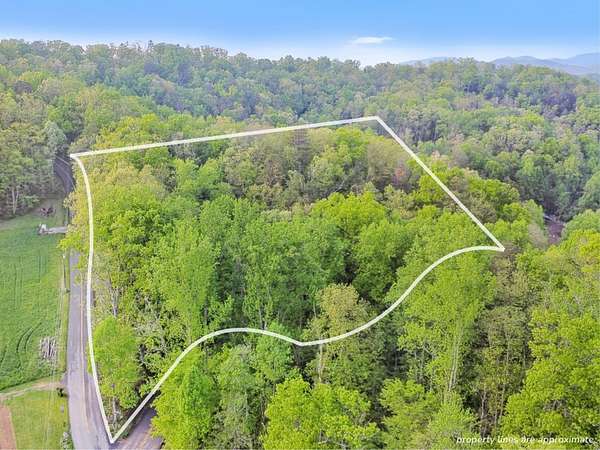 7 Acres of Residential Land for Sale in Sevierville, Tennessee