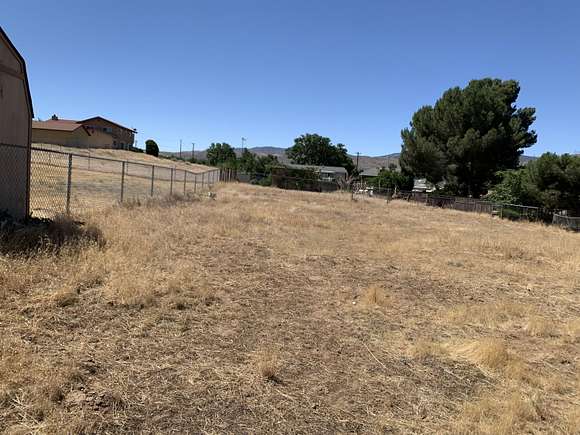 0.55 Acres of Land for Sale in Quartz Hill, California