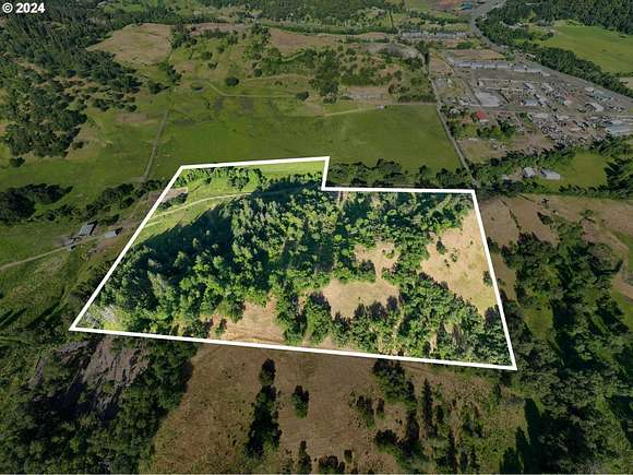 42 Acres of Agricultural Land for Sale in Roseburg, Oregon