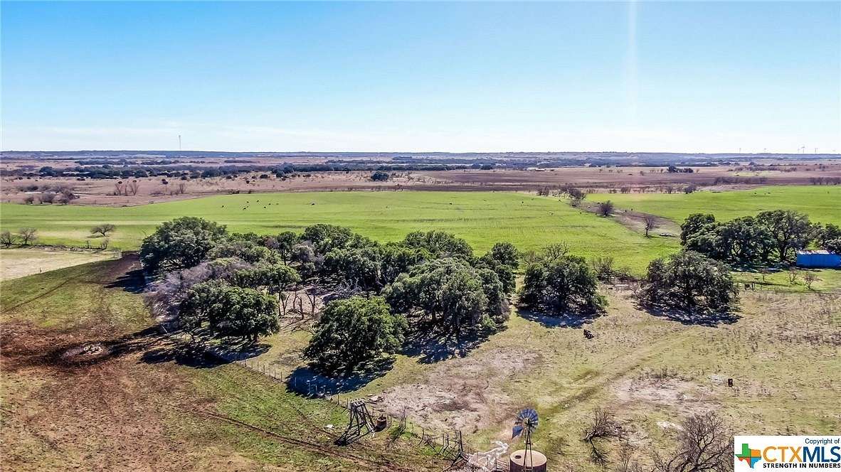 746 Acres of Recreational Land & Farm for Sale in Hamilton, Texas