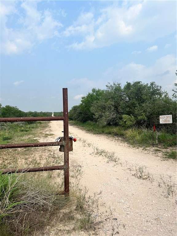 40.9 Acres of Land for Sale in San Diego, Texas