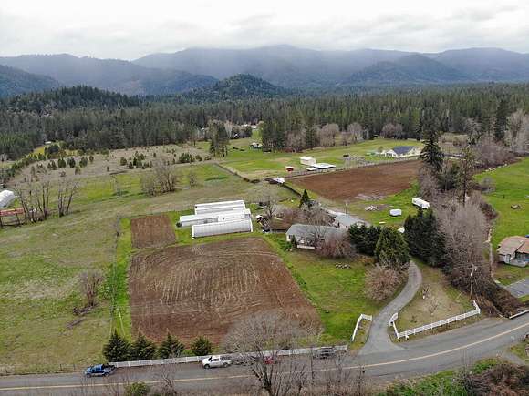 6.74 Acres of Land with Home for Sale in Rogue River, Oregon