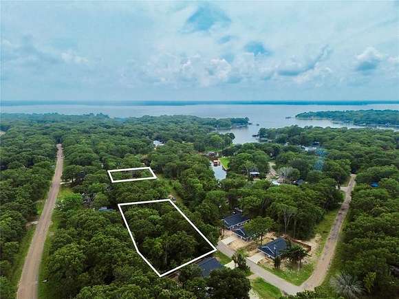 0.66 Acres of Residential Land for Sale in Mabank, Texas