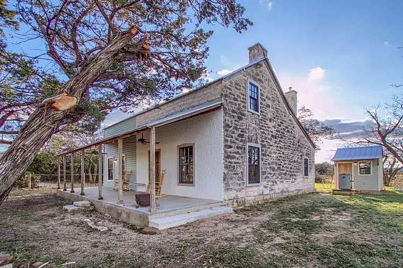 115.92 Acres of Land with Home for Sale in Fredericksburg, Texas