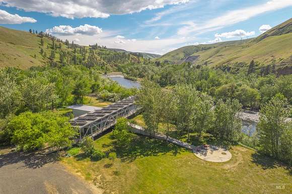 67.75 Acres of Land with Home for Sale in Juliaetta, Idaho