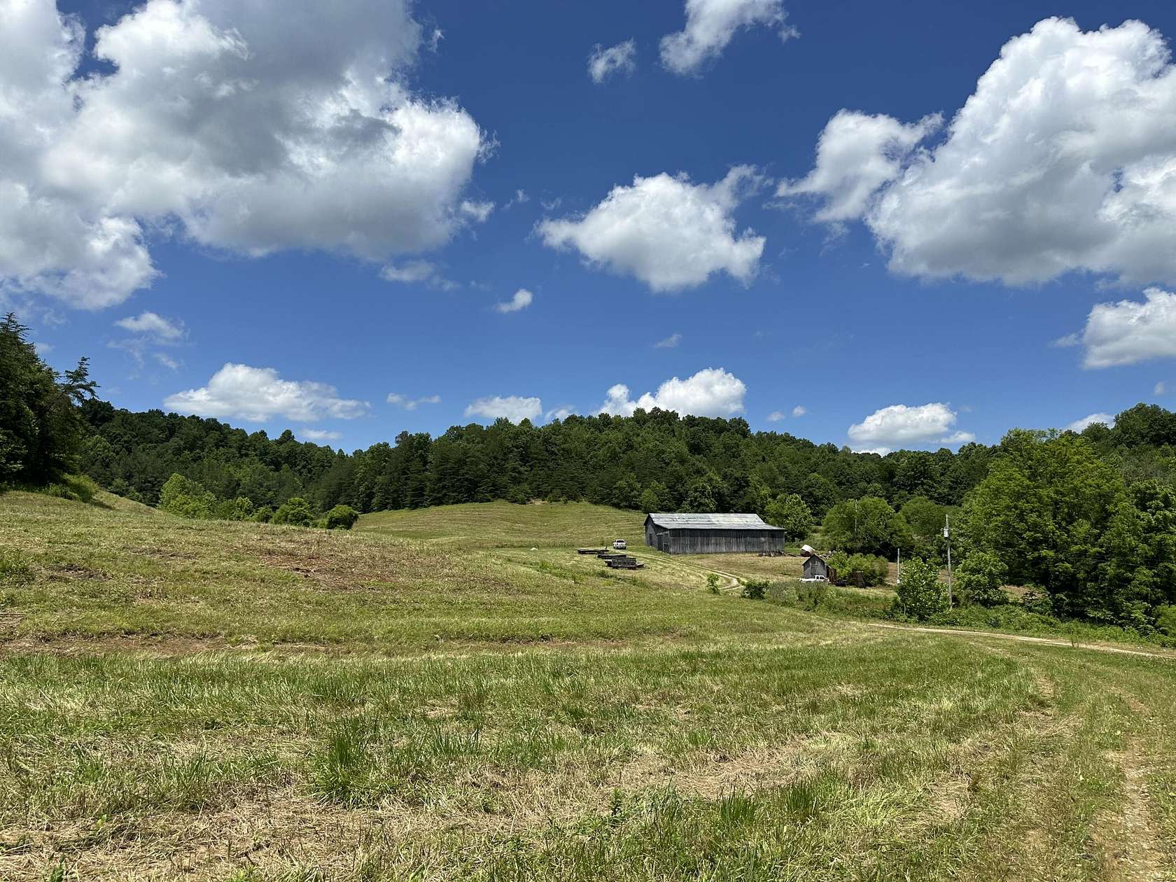 92.8 Acres of Agricultural Land for Sale in London, Kentucky