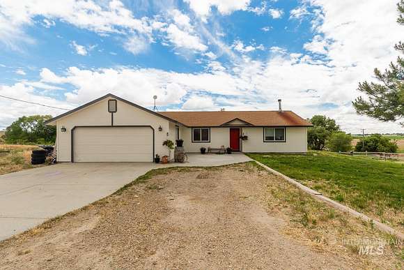 2.14 Acres of Residential Land with Home for Sale in Caldwell, Idaho