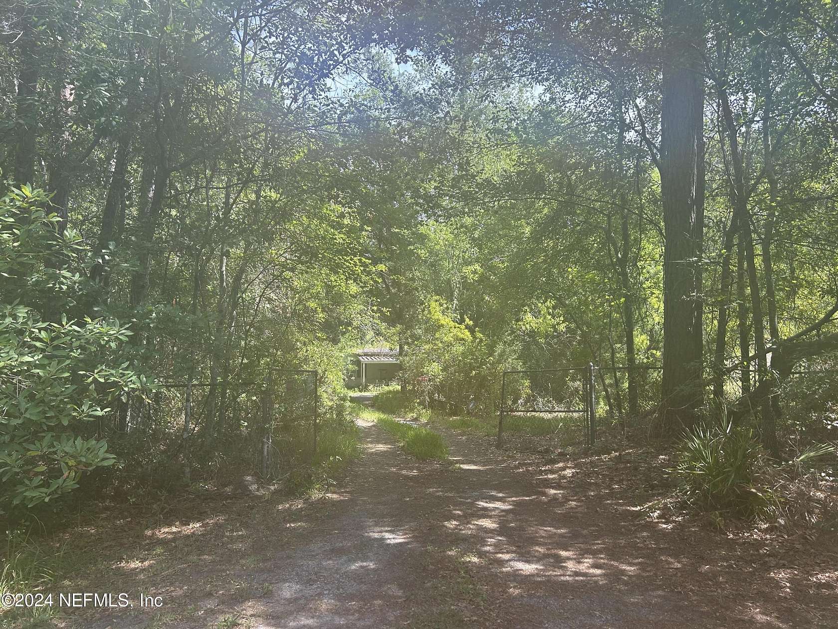 8.6 Acres of Residential Land with Home for Sale in Jacksonville, Florida