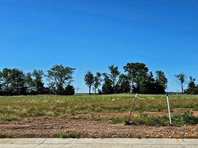 0.773 Acres of Residential Land for Sale in Tahlequah, Oklahoma