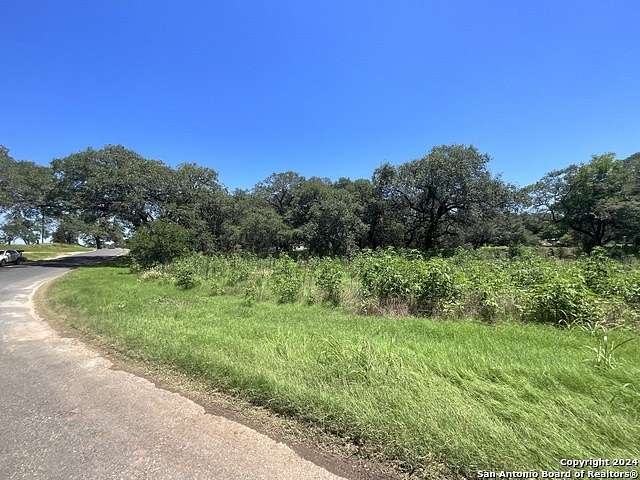 1 Acre of Mixed-Use Land for Sale in Floresville, Texas