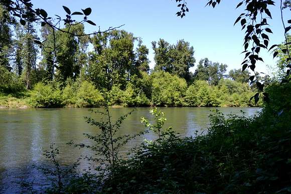 2.06 Acres of Residential Land with Home for Sale in Grants Pass, Oregon